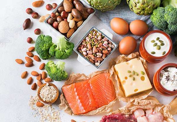 Cần bao nhiêu protein mỗi ngày? Những thực phẩm giàu protein